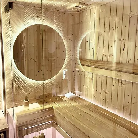 Zora Centrum + Sauna 아파트 스클라르스카포렘바